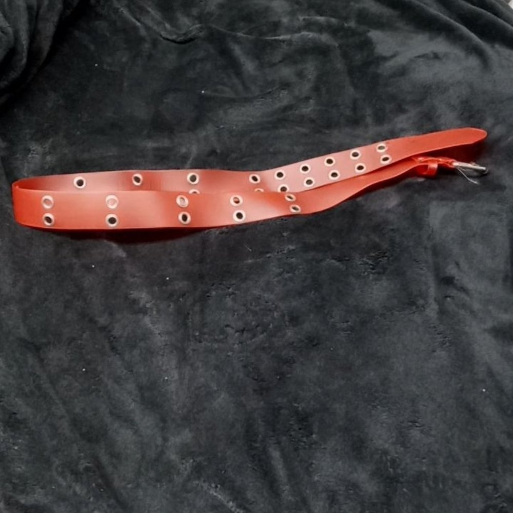 Red universal belt - Picture 2 of 2